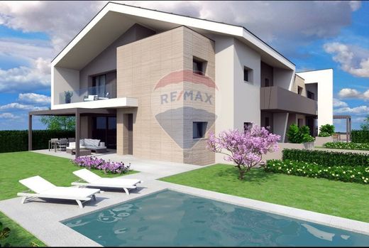 Villa Collecchio, Parma ilçesinde