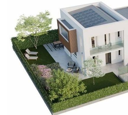 Villa in Lazzate, Provincia di Monza e della Brianza