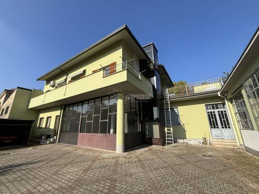 Villa in Lissone, Provincia di Monza e della Brianza