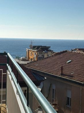 Ρετιρέ σε Alassio, Provincia di Savona