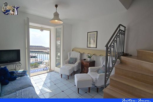 Piso / Apartamento en Maratea, Provincia di Potenza