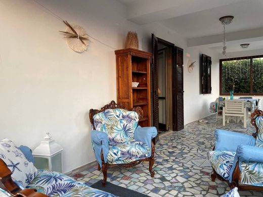 Luxury home in Fiumicino, Rome