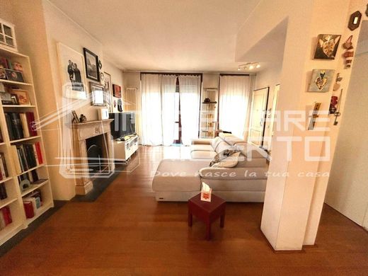 Penthouse in Bresso, Mailand