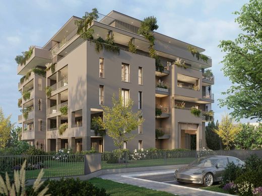 Appartement in Monza, Provincia di Monza e della Brianza