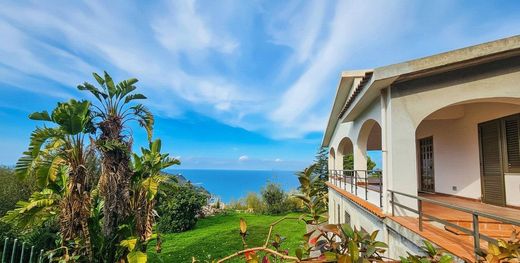 Villa à Capo d'Orlando, Messine