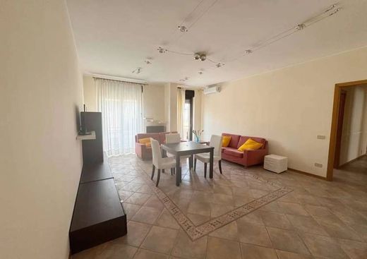 Appartement in Lucera, Provincia di Foggia