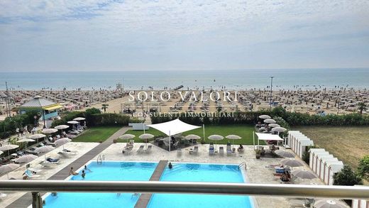 Apartment / Etagenwohnung in Jesolo, Venedig