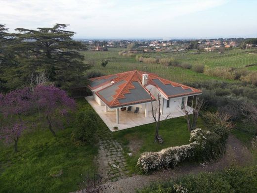 Villa à Rome, Latium