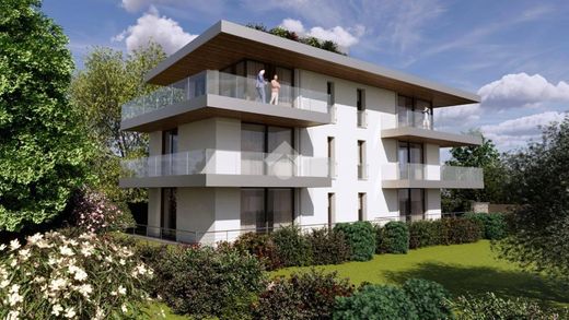 Appartement à Desenzano del Garda, Provincia di Brescia