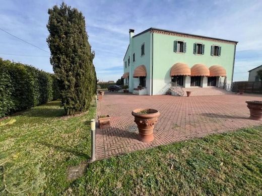 Villa in Frassinelle Polesine, Provincia di Rovigo
