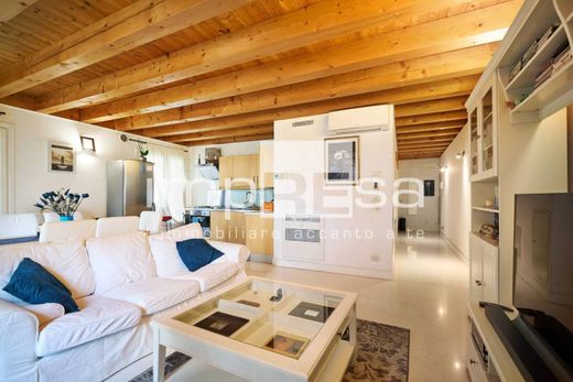 Διαμέρισμα σε Treviso, Provincia di Treviso