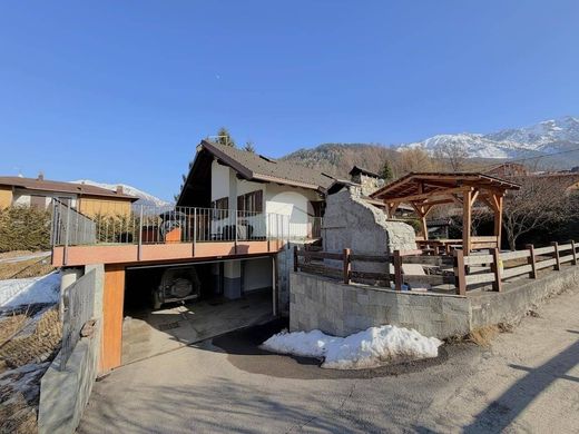 Villa in Temù, Provincia di Brescia
