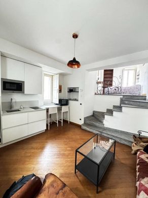 Appartement in Milaan, Città metropolitana di Milano