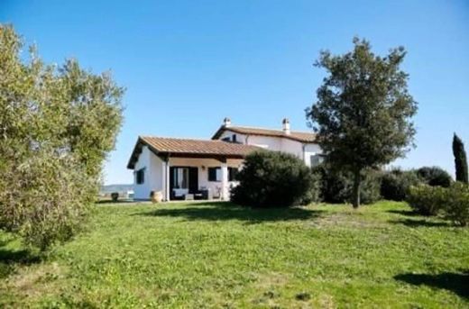 Villa in Montalto di Castro, Provincia di Viterbo