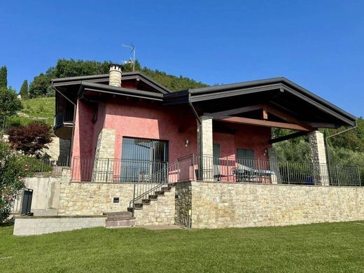 Βίλα σε Cenate di Sotto, Provincia di Bergamo