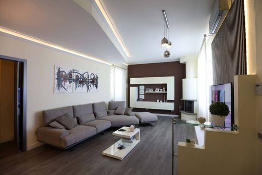 Villa in Parabiago, Milan