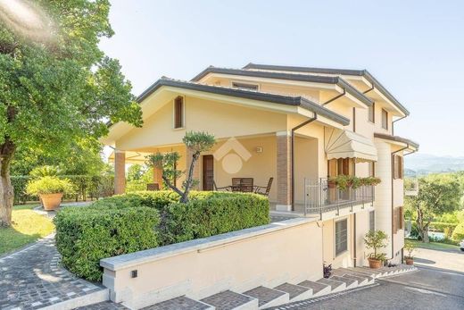 Villa in Frosinone, Provincia di Frosinone