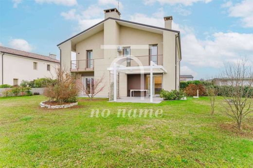 Villa Santa Lucia di Piave, Treviso ilçesinde