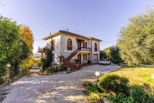 Luxury home in Civitanova Marche, Provincia di Macerata