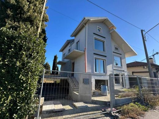 Villa in San Vittore Olona, Milan