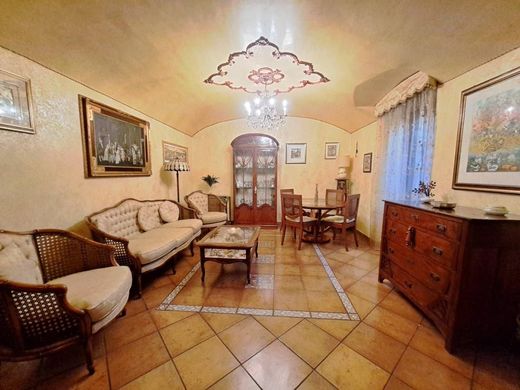 Villa in Rome, Latium