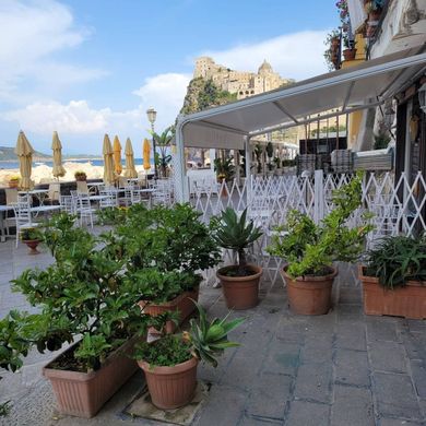 Appartamento a Ischia, Napoli