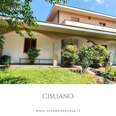 Villa in Cisliano, Mailand