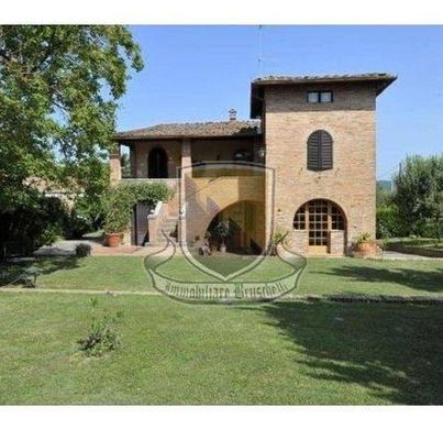 Villa in Sovicille, Province of Siena