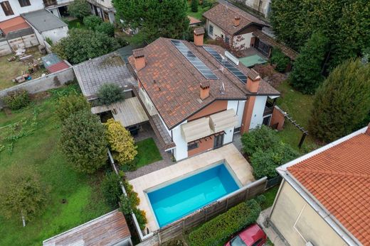 Villa Rescaldina, Milano ilçesinde