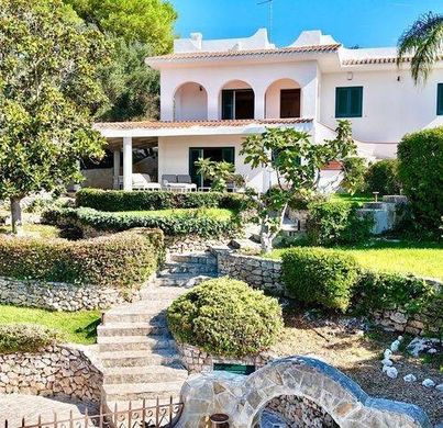 Villa in Leporano, Provincia di Taranto