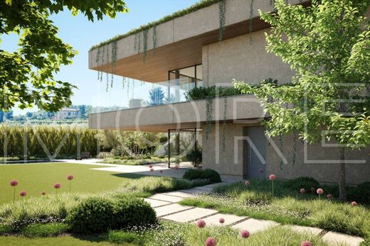 Villa in Adro, Provincia di Brescia