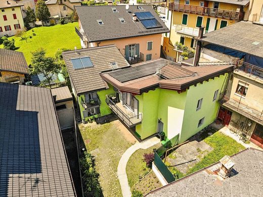 Villa - Levico Terme, Provincia autonoma di Trento