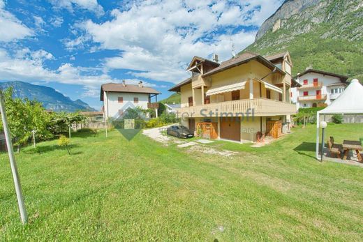 Villa in Neumarkt, Bolzano