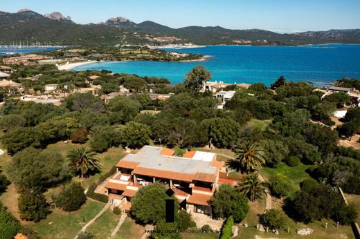 Apartment / Etagenwohnung in Porto Rotondo, Provincia di Sassari