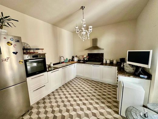 Villa in Poggio a Caiano, Provincia di Prato