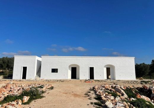 Villa in Ostuni, Provincia di Brindisi