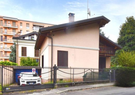Villa in Monza, Provincia di Monza e della Brianza