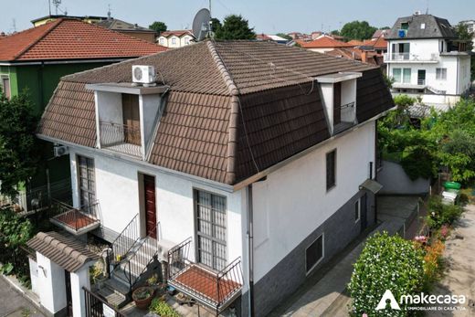 Villa in Segrate, Milan