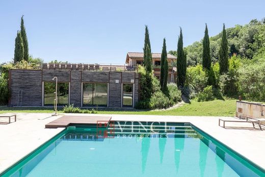 Country House in Falerone, Province of Fermo