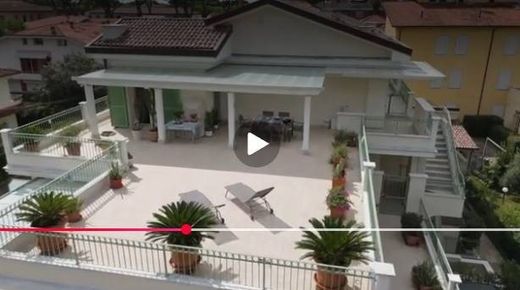 Penthouse in Massa, Provincia di Massa-Carrara