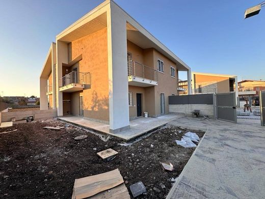 Villa in Marino, Rome