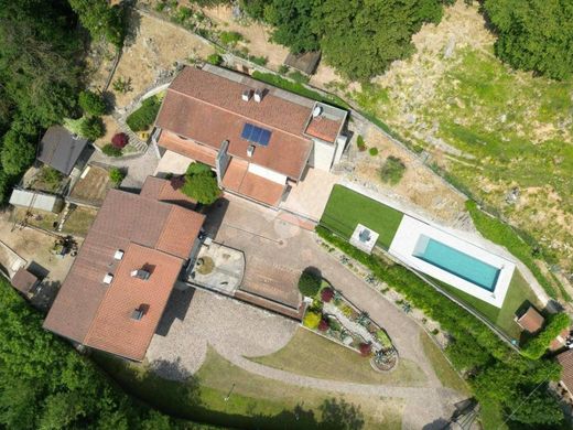 Villa in Nembro, Provincia di Bergamo