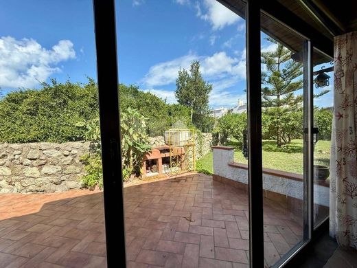 Villa a Forio, Napoli