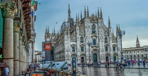 Appartamento a Milano, Lombardia