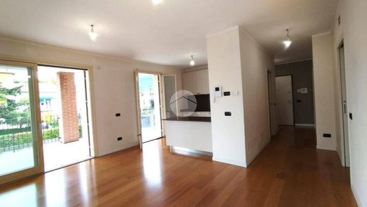 Appartement in Iseo, Provincia di Brescia