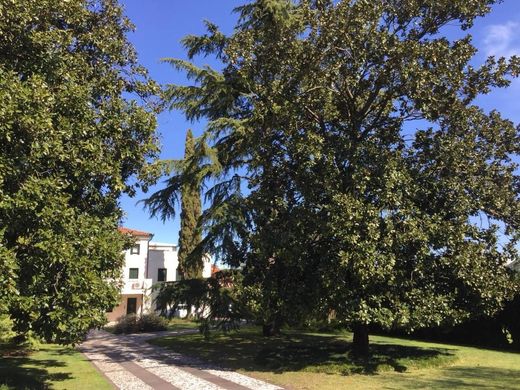 Villa - Motta di Livenza, Provincia di Treviso