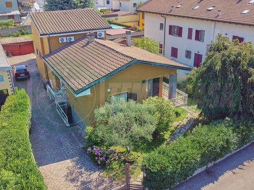Villa à Lainate, Milan
