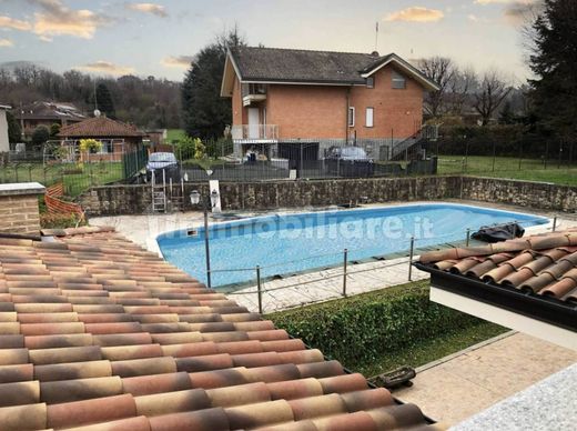 Villa in Rosta, Turin