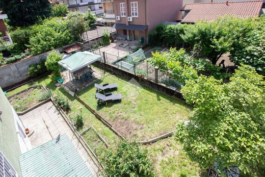 Villa a Vimodrone, Milano