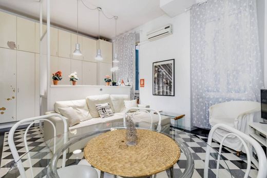 Apartment / Etagenwohnung in Rom, Latium